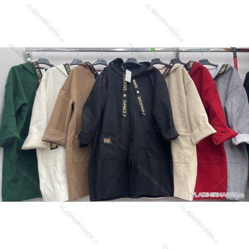 Langärmliger Damenmantel aus Fleece mit Kapuze in Übergröße (XL/2XL EINHEITSGRÖSSE) ITALIAN FASHION IMWD232744 Kamelbraun XL/2XL